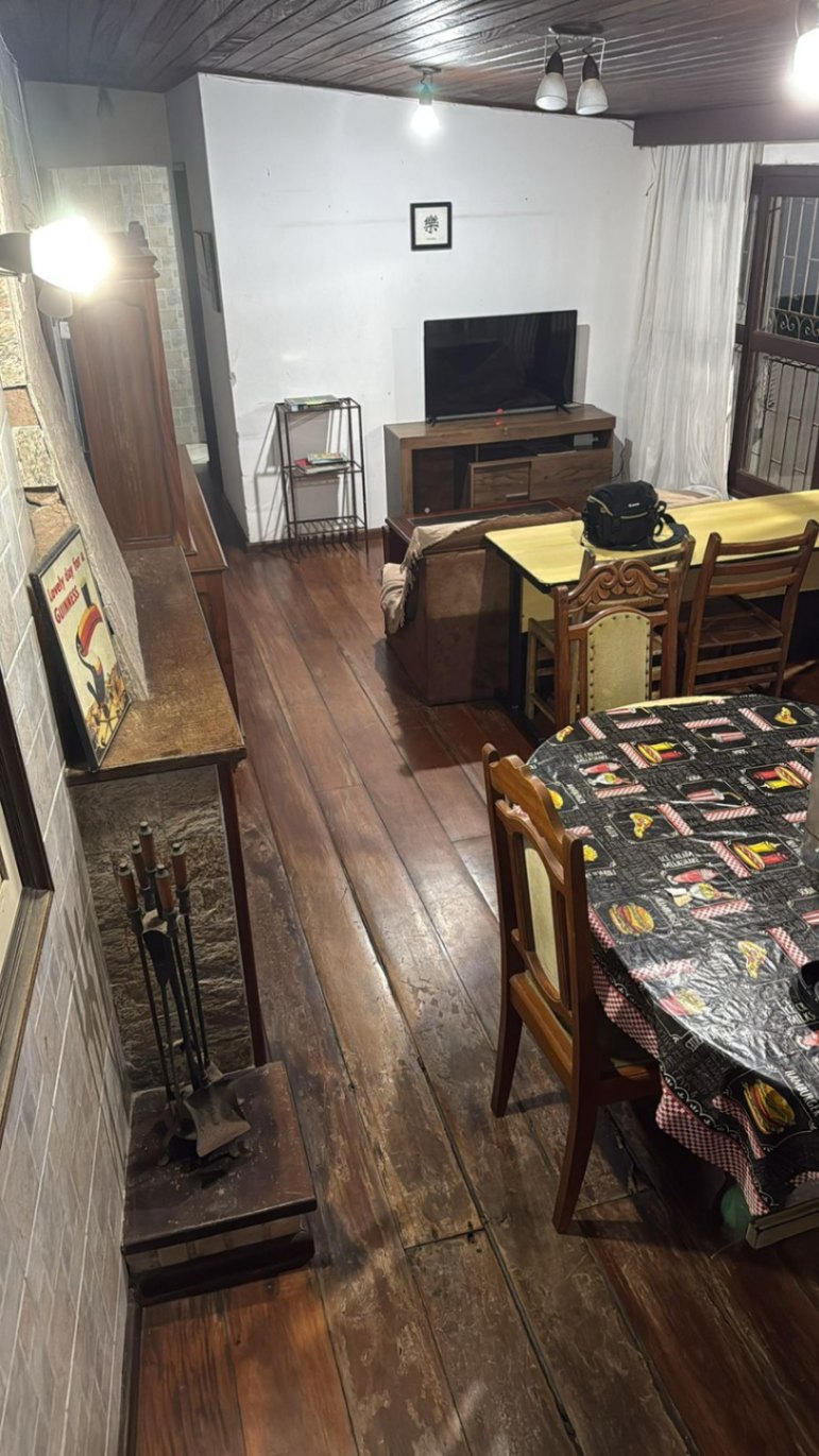 Quarto TRI-01-01 — Trindade, Florianópolis, foto 9 de 13