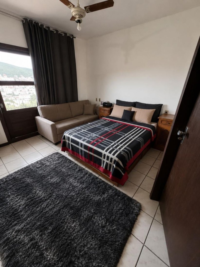 Casa Trindade, casa de coliving na Trindade, Florianópolis, foto 1 de 13