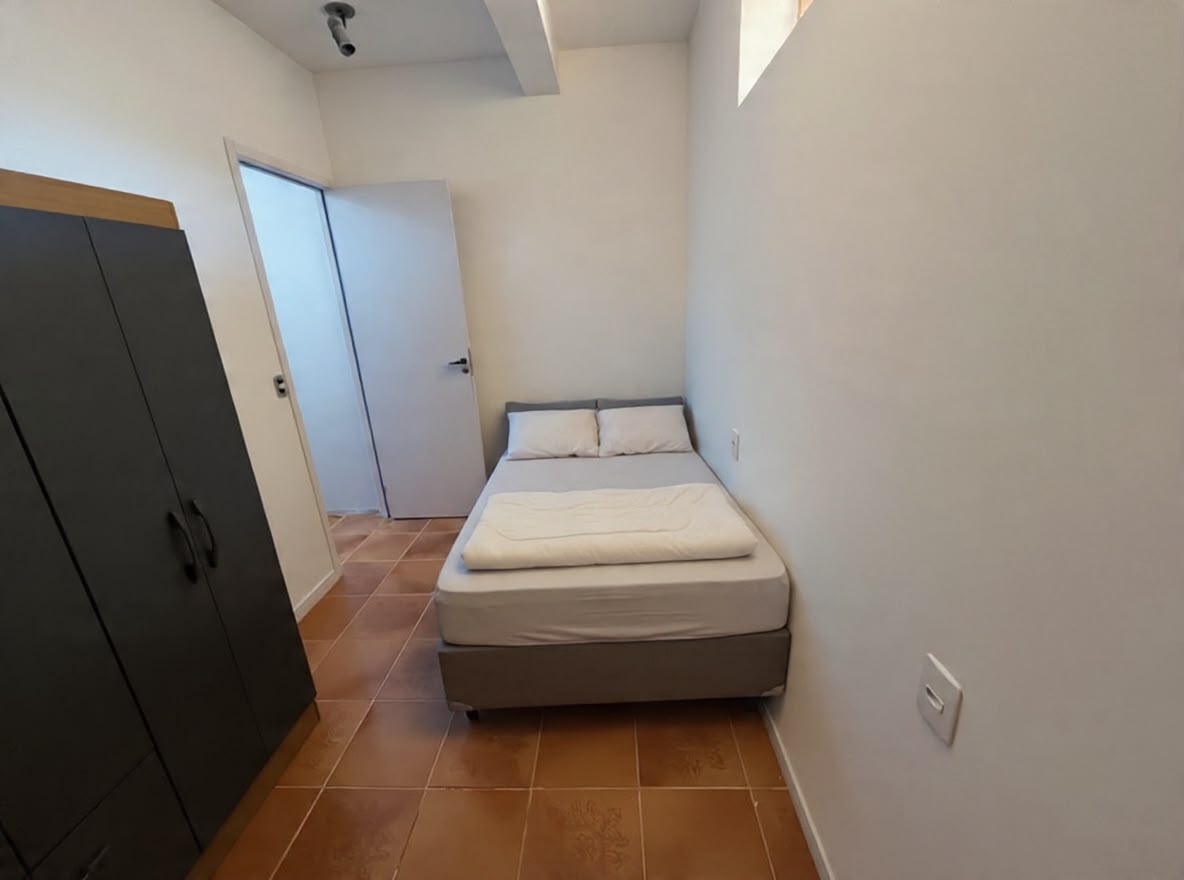 Quarto SAN-04-04 — Santa Mônica, Florianópolis, foto 1 de 2