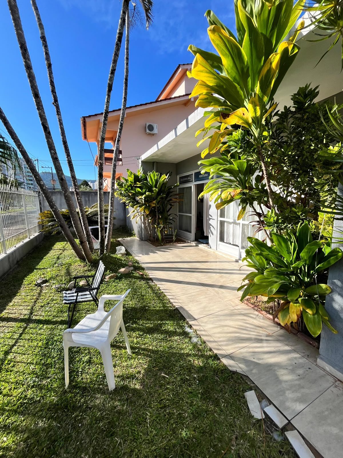 Quarto ITA-02-02 — Itacorubi, Florianópolis, foto 2 de 25
